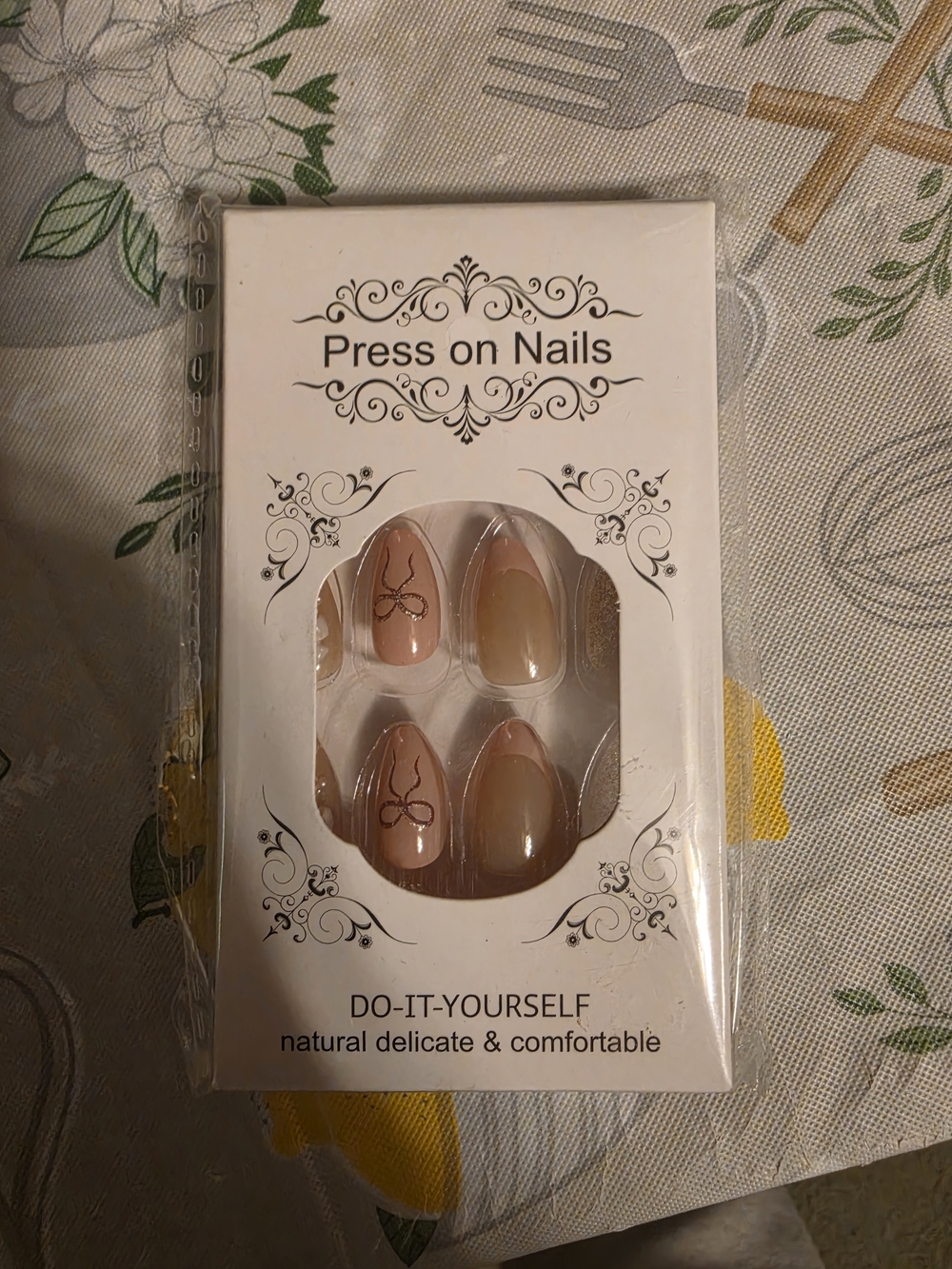 Press on Nails - Nude Pink Almond Set